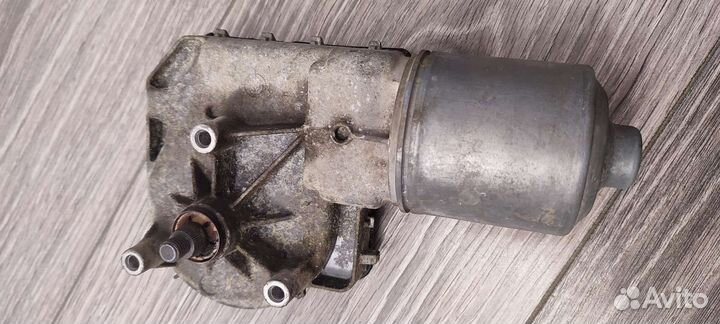 Моторчик стеклоочистителя touareg