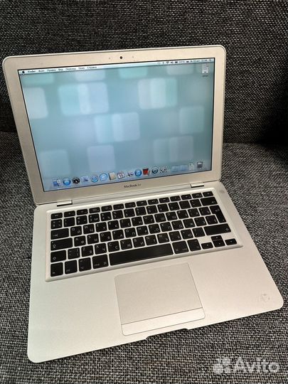 Ноутбук MacBook Air 13 2/64GB (на Дмитриева)