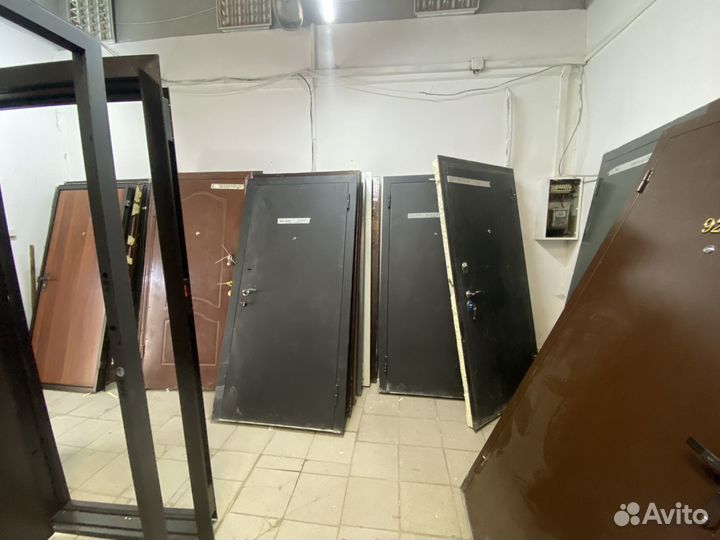 Металлическая дверь бу