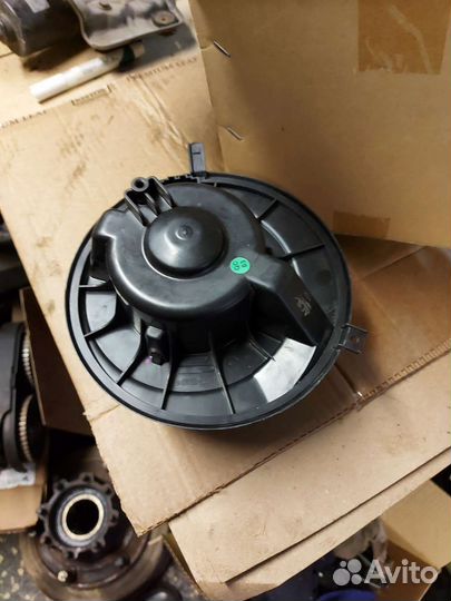 Моторчик печки для Vw Jetta