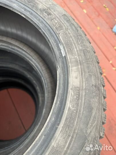 Bridgestone Blizzak Spike-01 205/55 R16