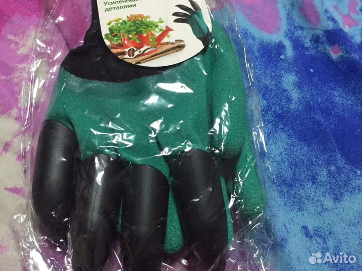 Перчатки садовыес пластиковыми ногтями