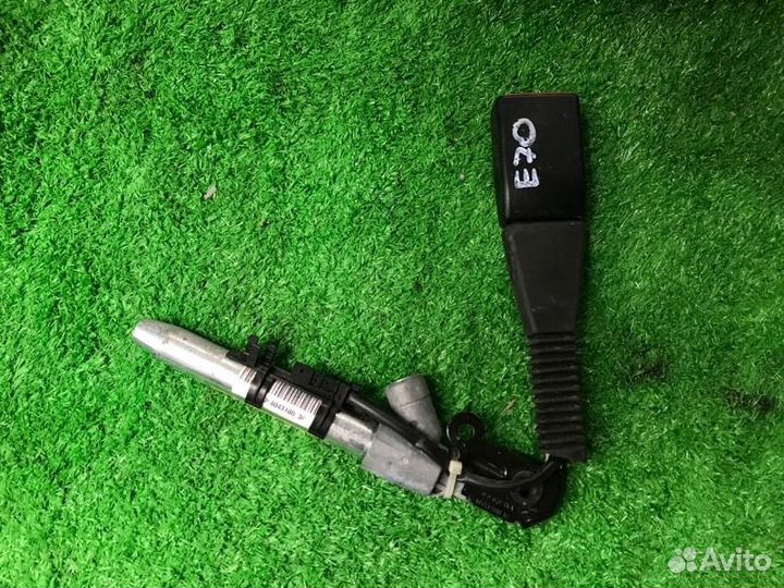 Натяжитель ремня безопасности передний правый Bmw