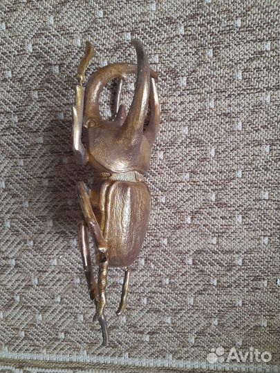 Декоративная фигура жука