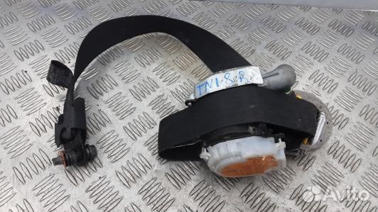 Ремень безопасности с пиропатроном сиденья передне