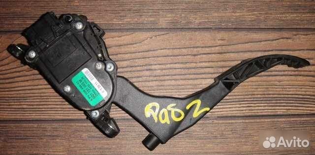 Электронная педаль газа Skoda Fabia 2 2010