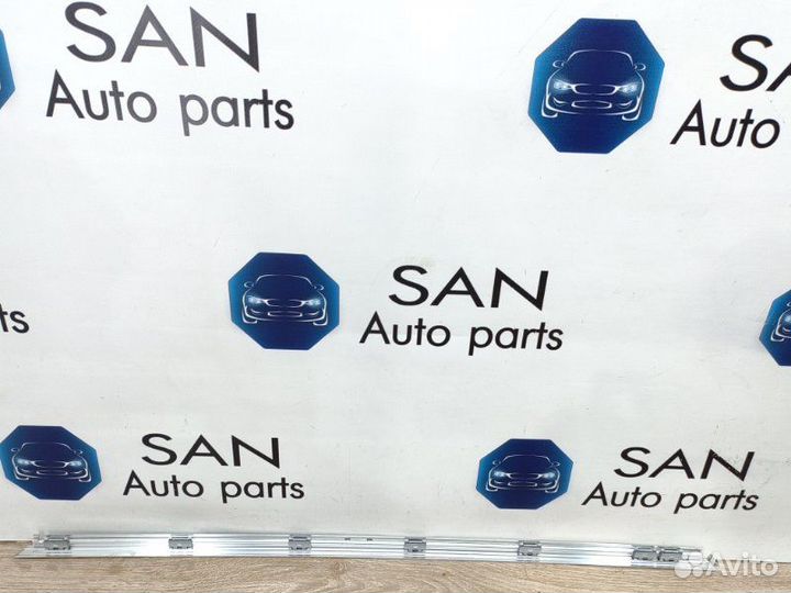 Молдинг двери задний левый Bmw X5 E70 N62B48 2008