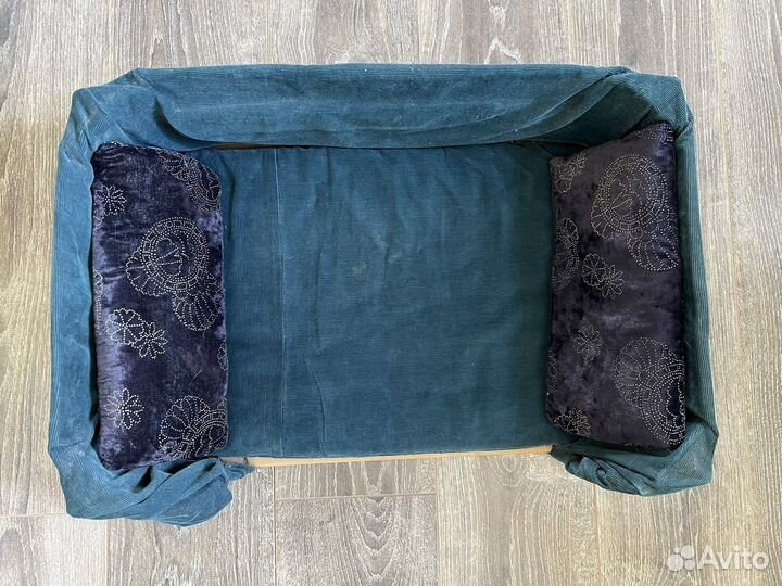 Лежанка кроватка для кошек собак