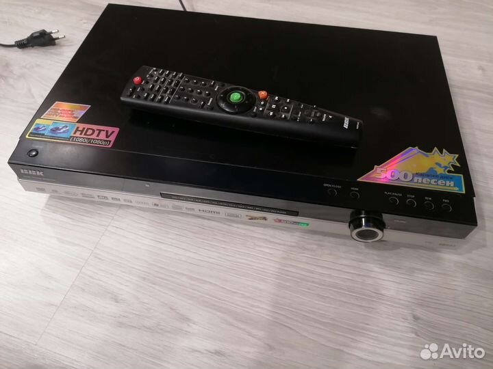 BBK DK2810HD Нерабочий+пульт BBK RC073-01R Рабочий