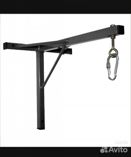 Кронштейн для боксерской груши. Настенный