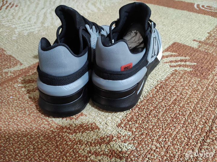 Кроссовки NB