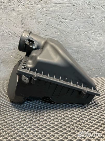 Корпус воздушного фильтра Bmw X7 G07 B58B30N 2020