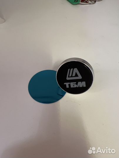 Магнитный держатель для телефона