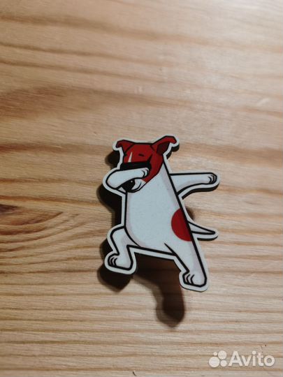 Деревянные значки