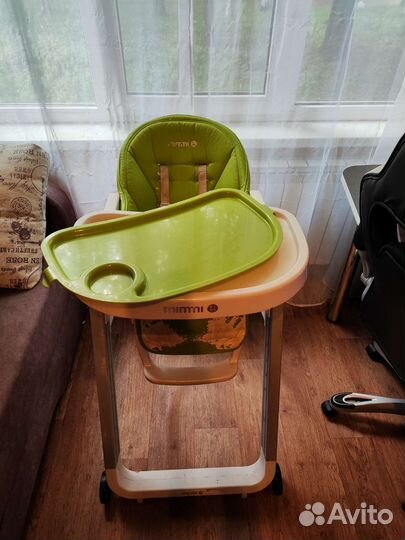 Детский стульчик для кормления