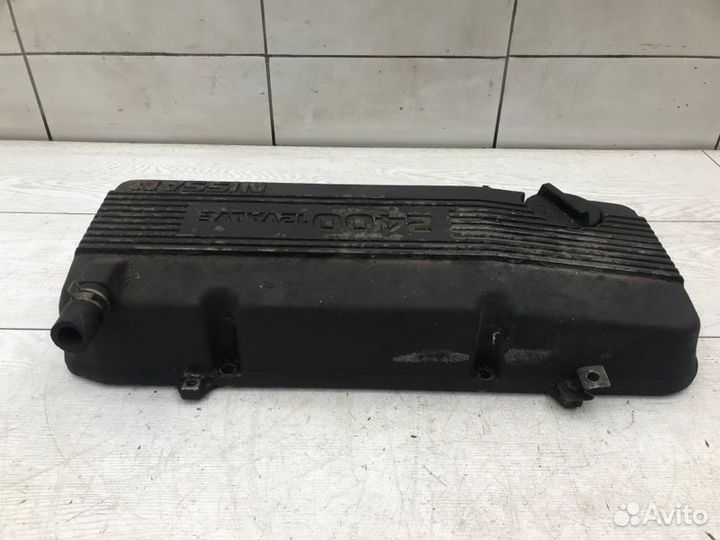 Клапанная крышка Nissan Terrano R20 KA24E 1995