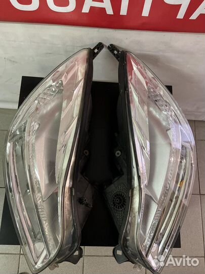 Opel Insignia A 2008-2013 фара передняя