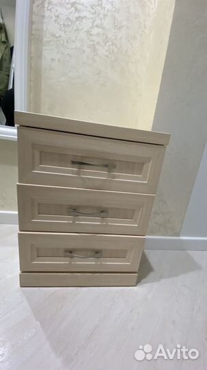 Тумба прикроватная