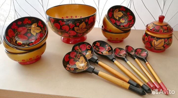 Набор посуды Хохлома. Новый(14 шт)