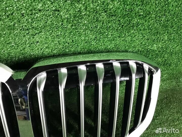 Решетка радиатора BMW X5 G05 (2018-н.в.)