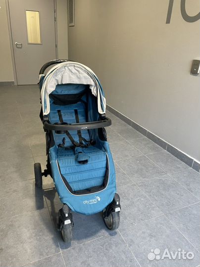 Прогулочная коляска baby jogger city mini