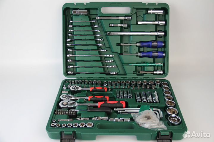 Набор ручного инструмента 121 предмет в чемодане