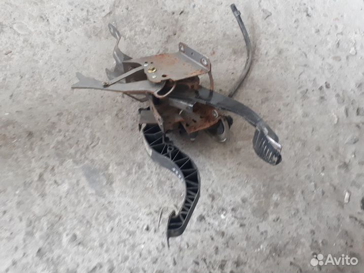 Блок педалей - Ford Mondeo 3