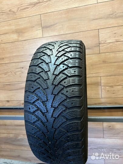 Nordman Nordman 4 215/55 R16