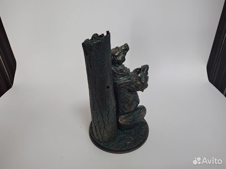 Статуэтка Статуя Медведь у дерева