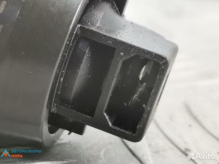 Форсунка Volkswagen Golf 4 2002 038130073AG