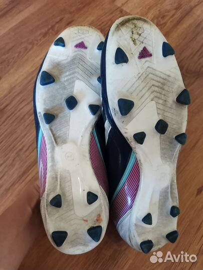 Бутсы футбольные Adidas F10