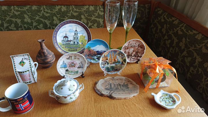 Сервировочная посуда, сувенирные тарелки, вазочки