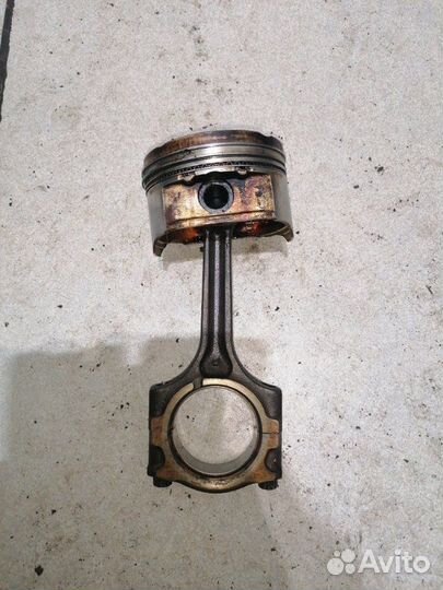 Поршень c шатуном Mazda Premacy aecv01 FP