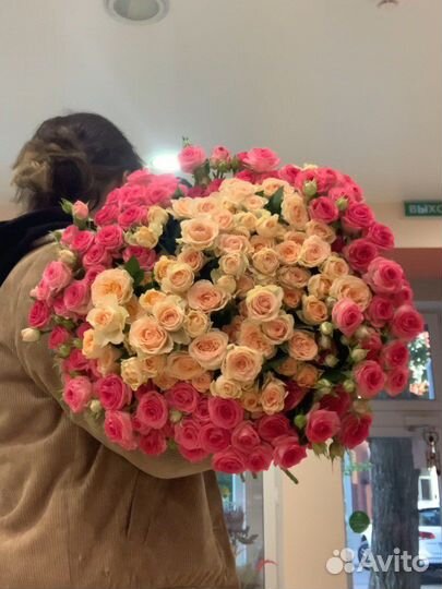 Кустовые розы, букеты цветы с доставкой
