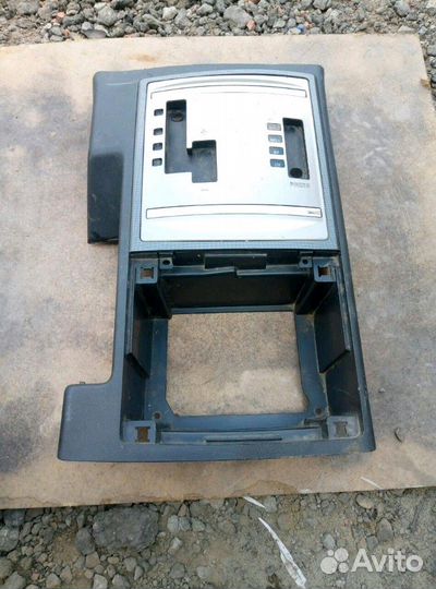 Накладка декоротивная консоли кпп Mitsubishi Pajer