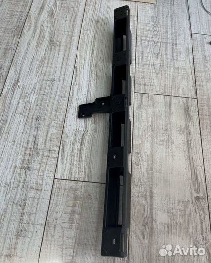 Кронштейн заднего бампера focus BSG30922021