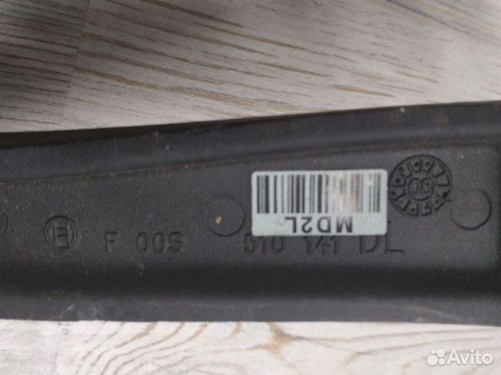 Поводок стеклоочистителя передний передний левый