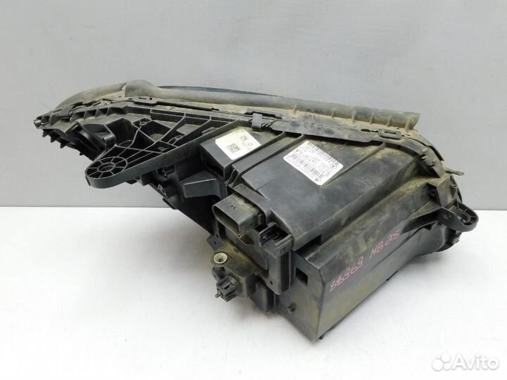 Фара левая Mercedes-Benz C-Class