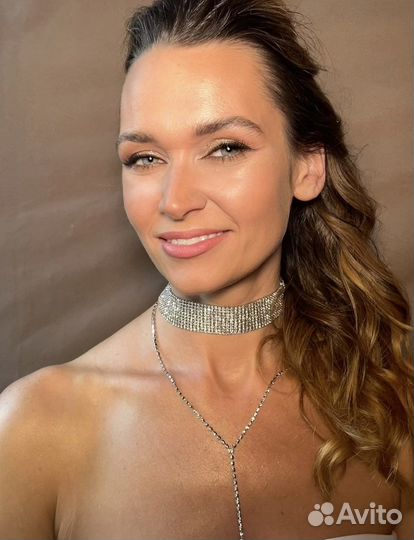 Стилист-визажист, бровист