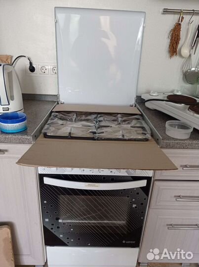 Плита газовая новая
