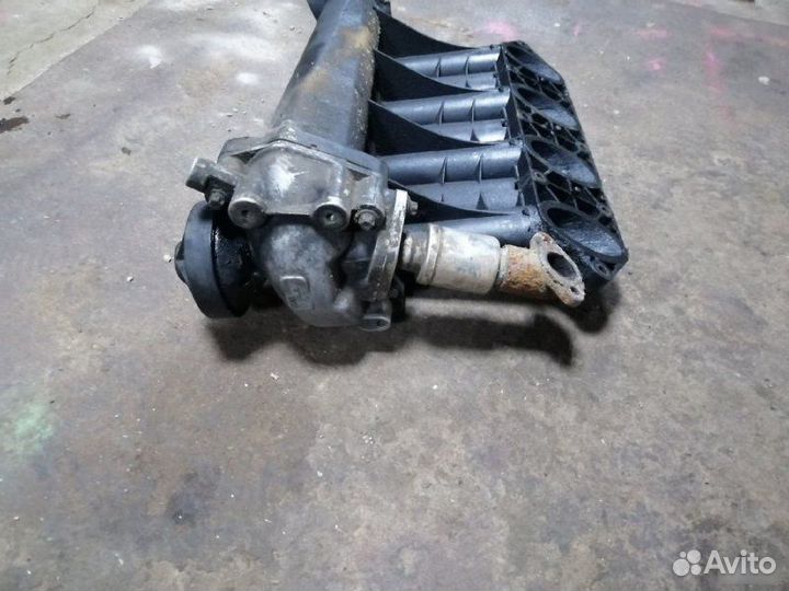 Коллектор впускной Mercedes-Benz Vito W638