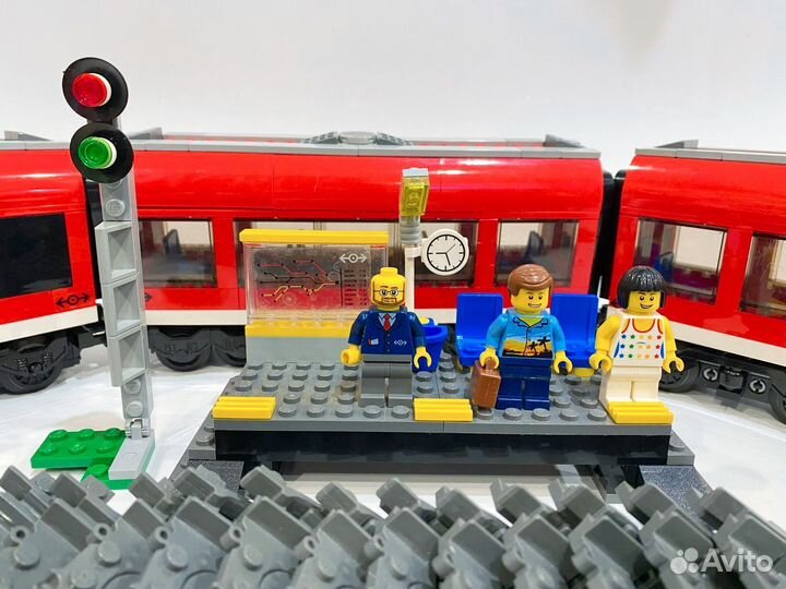 Lego city поезд