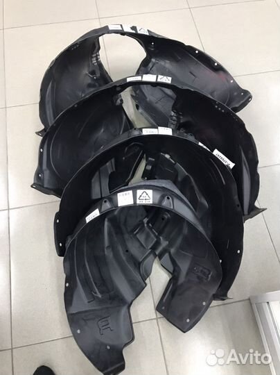 Подкрылки Toyota Camry 70