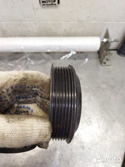 Шкив водяного насоса (помпы) Ford Focus 3 хетчбэк