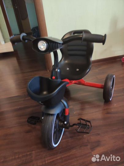 Трехколесный велосипед Farfello