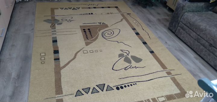 Ковер 2 на 3 бу