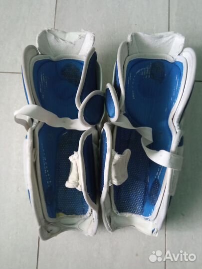 Щитки хоккейные