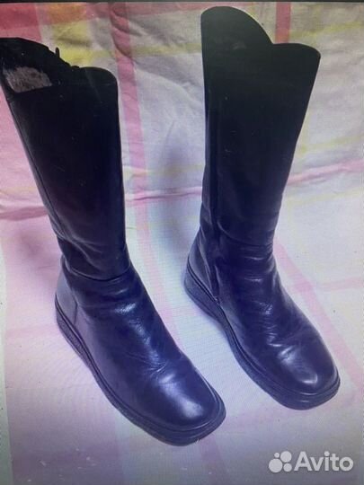 Сапоги женские нат.кожа 39 зимние и 39 осенние