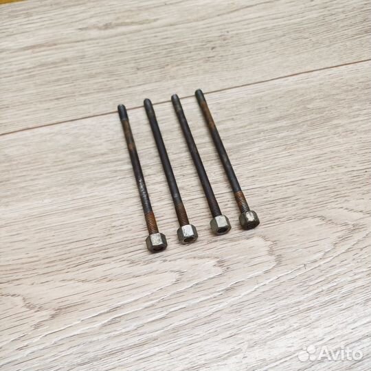 Шпильки мопед карпаты рига дельта