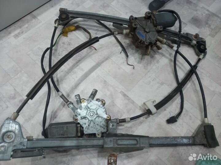 Передние электроподьёмники